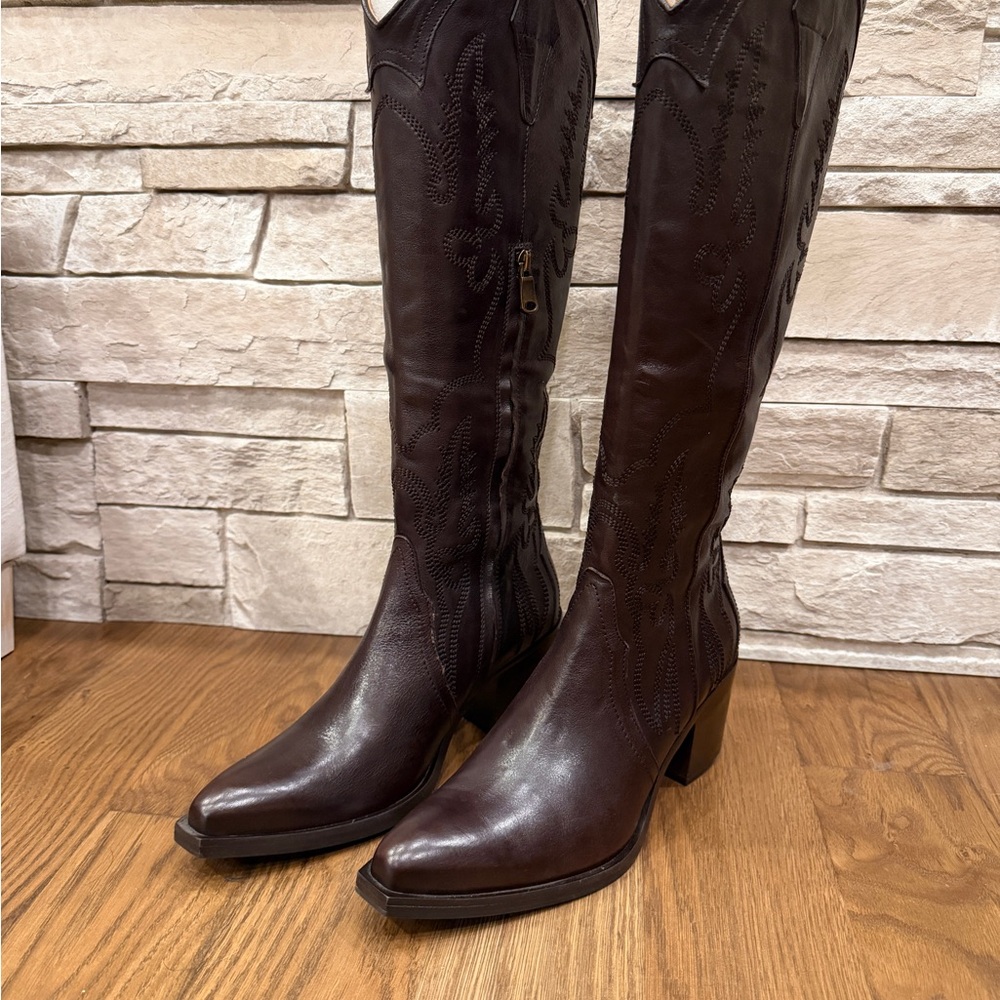 Vero Cuoio Dark Brown Heeled Boots